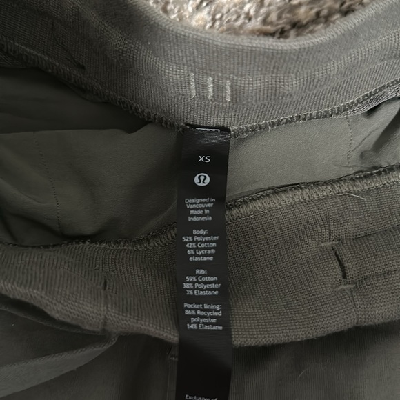 Women’s Lululemon Joggers - Picture 2 of 3